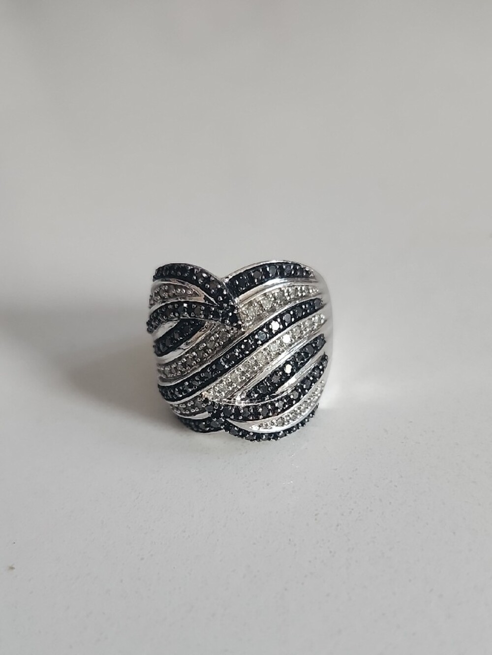 Sterling Silver Black and White CZ Wave Knot Ring - Women Jewelry